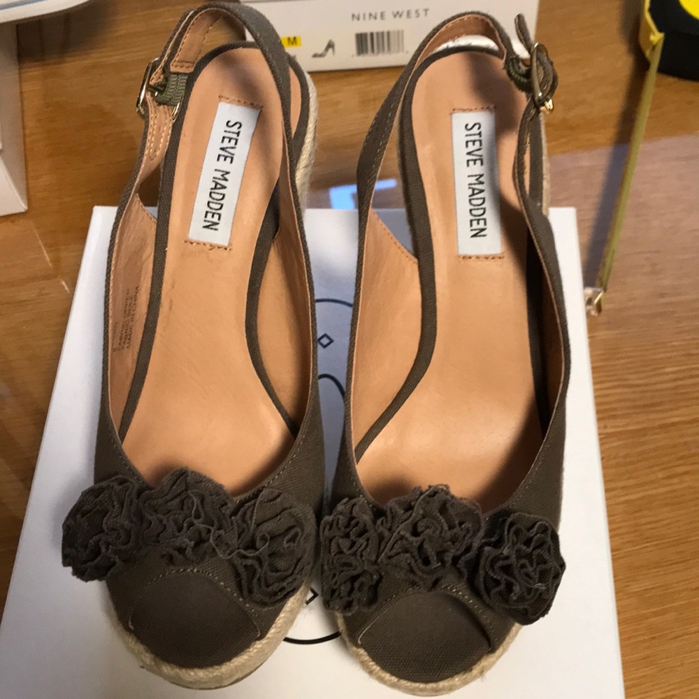 Steven Madden P-Feel Wedges